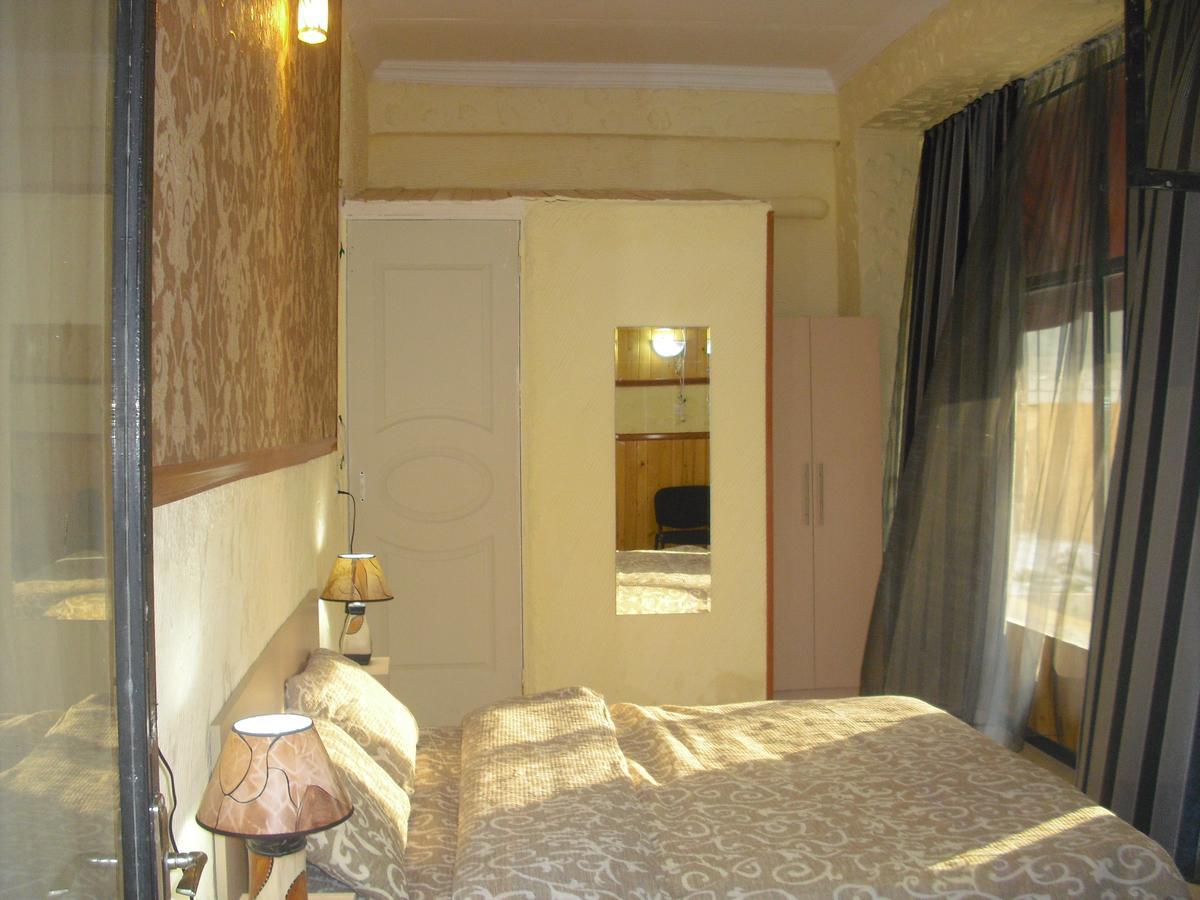 Guesthouse Star Georgia Тбілісі Екстер'єр фото